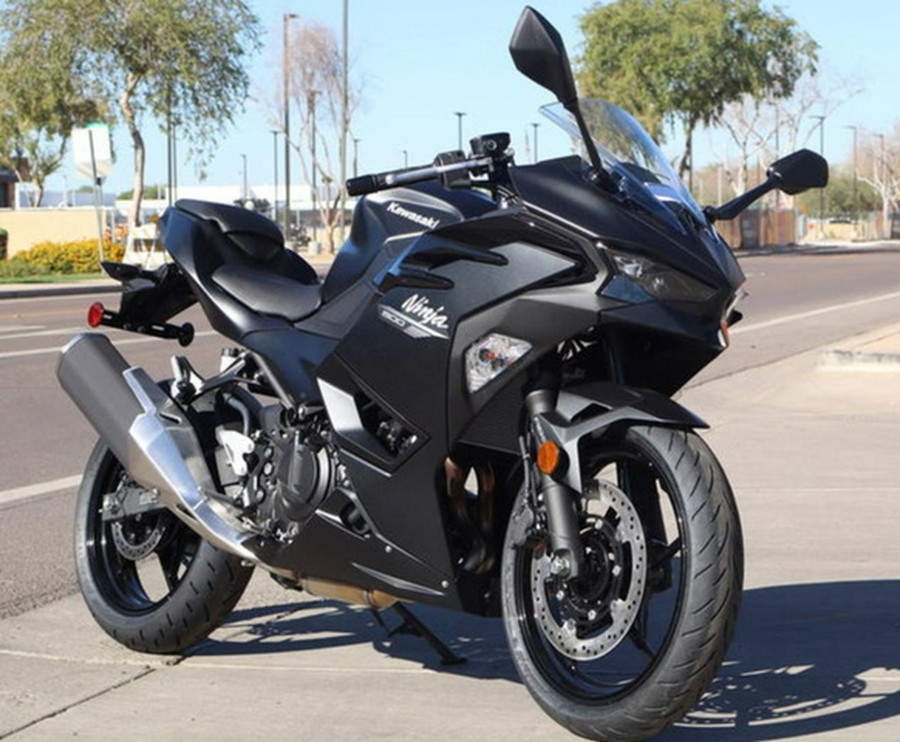 2026 Kawasaki Ninja 500 ABS Metallic Yellowish Green/Ebony