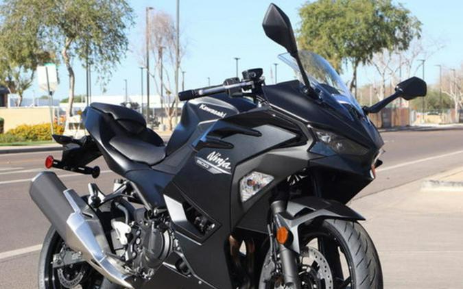 2026 Kawasaki Ninja 500 ABS Metallic Yellowish Green/Ebony