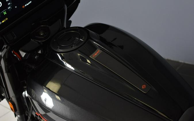 2025 Harley-Davidson CVO Street Glide FLHXSE