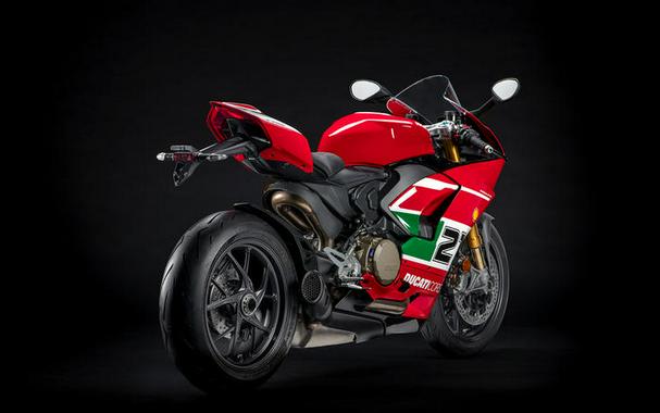 2024 Ducati Panigale V2 Bayliss 1st Championship Livery