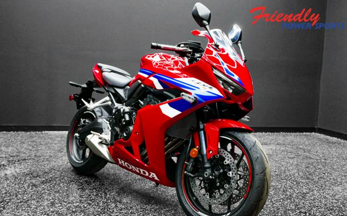 2026 HONDA CBR650R E-CLUTCH