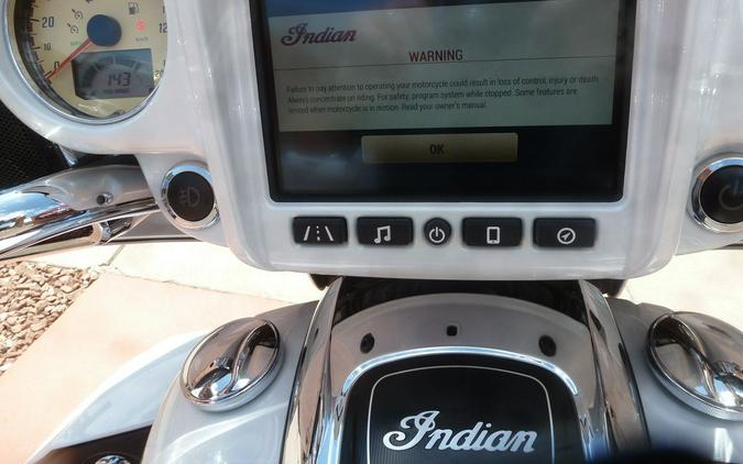 2018 Indian Motorcycle® Roadmaster® ABS Pearl White over Star Silver
