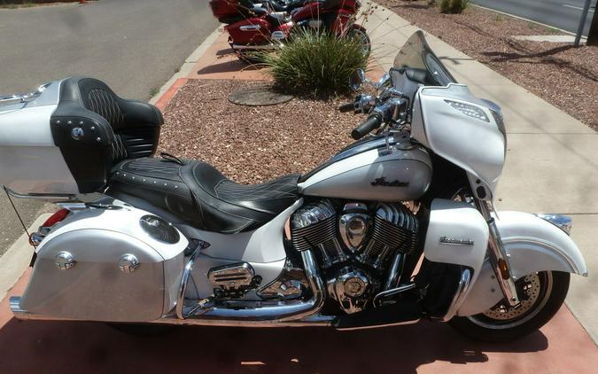 2018 Indian Motorcycle® Roadmaster® ABS Pearl White over Star Silver