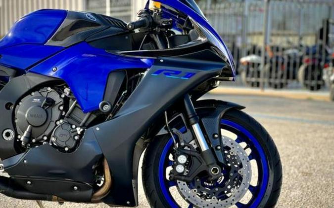 2023 Yamaha YZF-R1