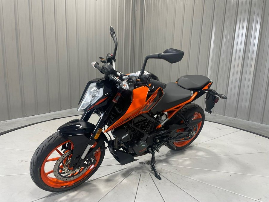 2023 KTM 200 DUKE