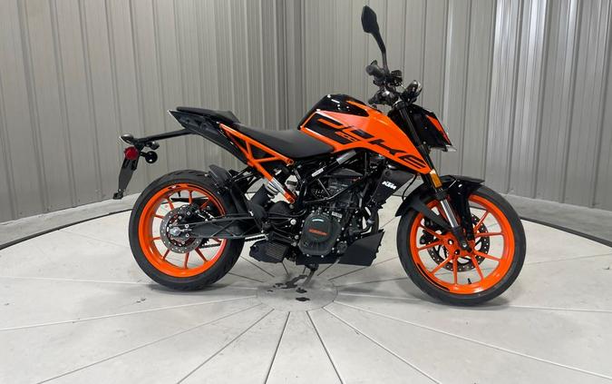 2023 KTM 200 DUKE