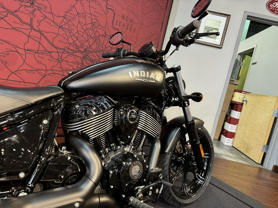 2025 Indian Motorcycle® Chief® Dark Horse® Black Smoke