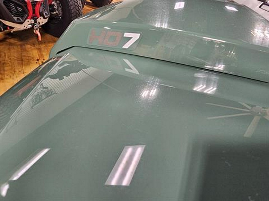 2025 Can-Am Defender MAX HD7