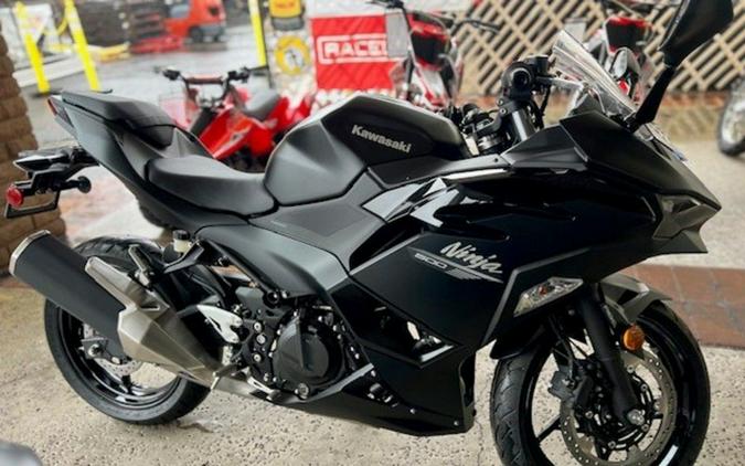 2026 Kawasaki Ninja 500 ABS Metallic Flat Spark Black