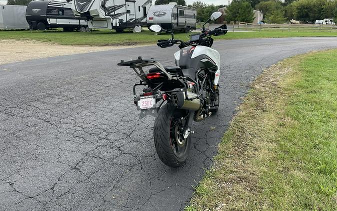 2025 Benelli TRK 702 - WHITE