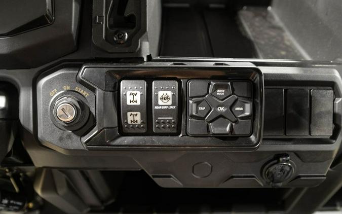 2027 Can-Am Defender XT HD7