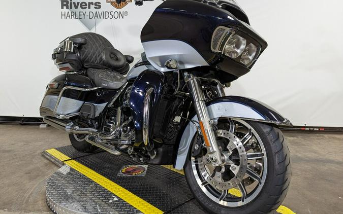 2019 Harley-Davidson Road Glide Ultra Midnight Blue/Barracuda Silver