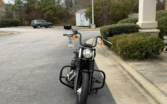 2020 Harley-Davidson Street Bob River Rock Gray