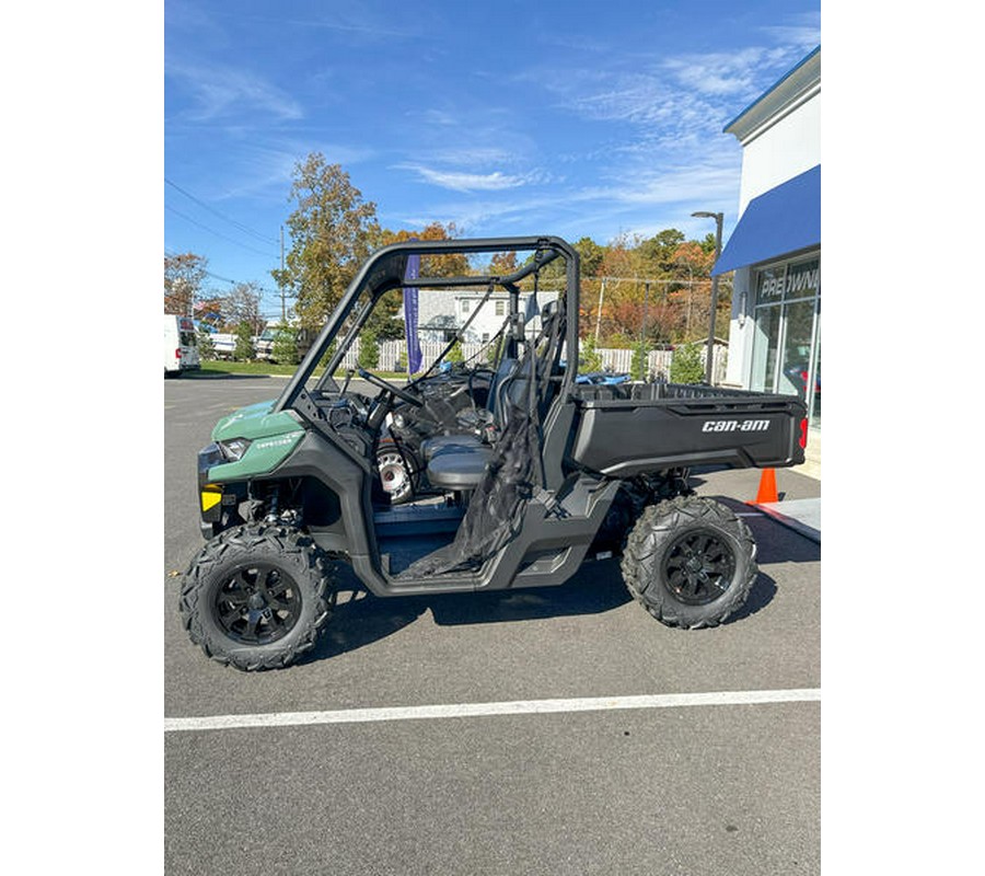 2025 Can-Am® Defender DPS HD9 Compass Green