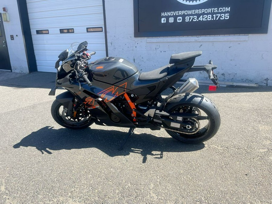 2026 KTM 990 RC R