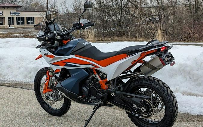 2024 KTM Adventure 890 R