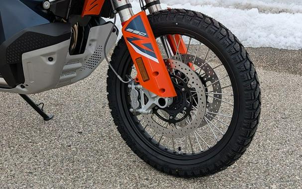 2024 KTM Adventure 890 R