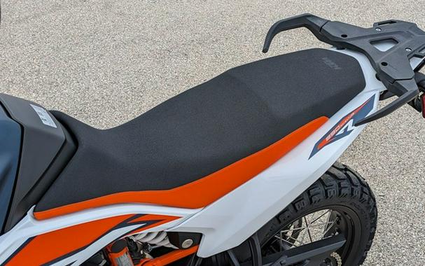 2024 KTM Adventure 890 R