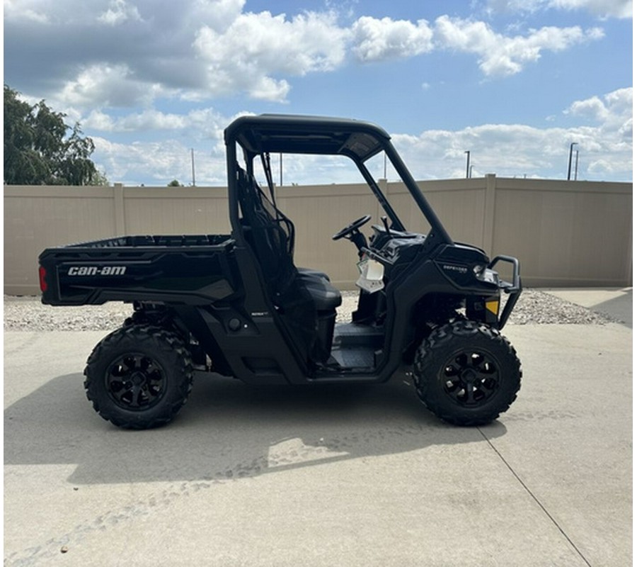 2024 Can-Am Defender XT HD9