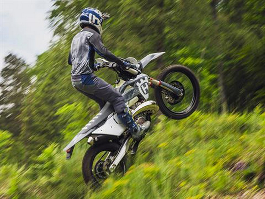 2025 Husqvarna TE 300 Pro