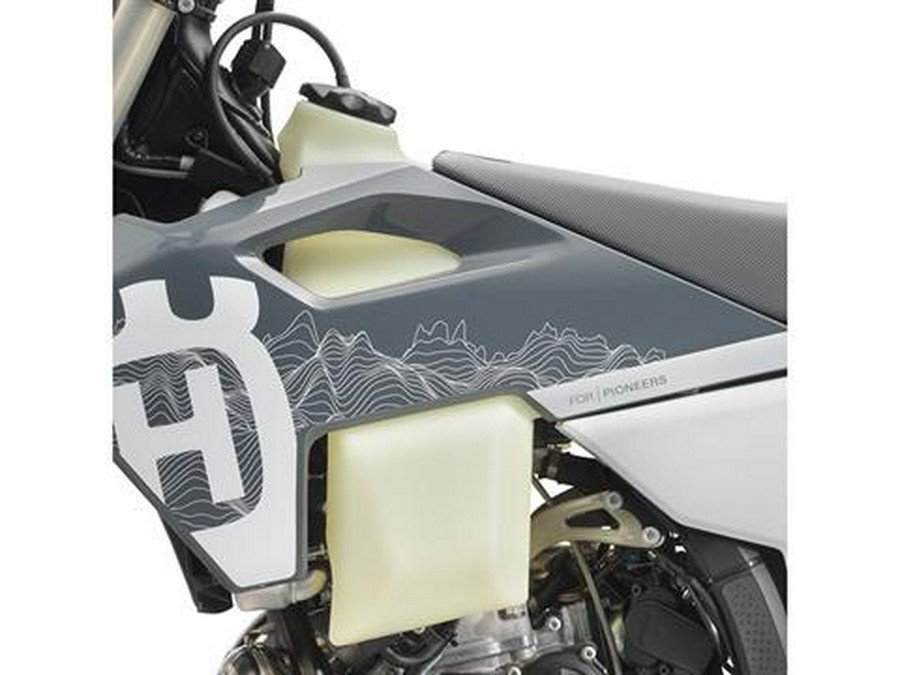 2025 Husqvarna TE 300 Pro