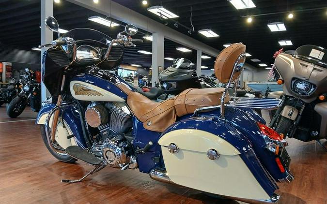 2015 Indian Motorcycle® Chieftain® Springfield Blue/Ivory Cream