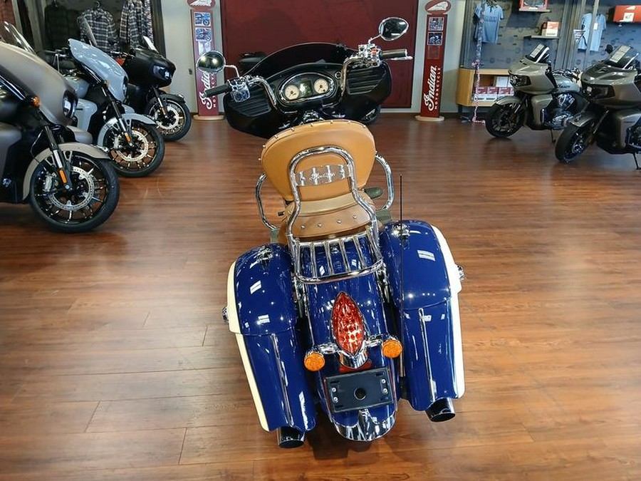 2015 Indian Motorcycle® Chieftain® Springfield Blue/Ivory Cream