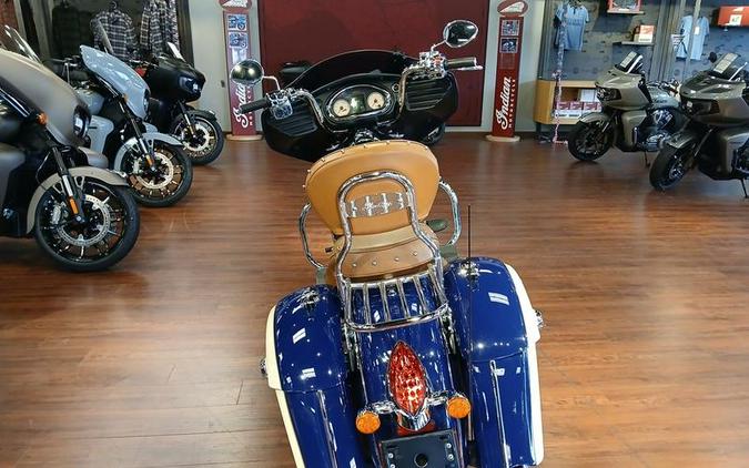 2015 Indian Motorcycle® Chieftain® Springfield Blue/Ivory Cream