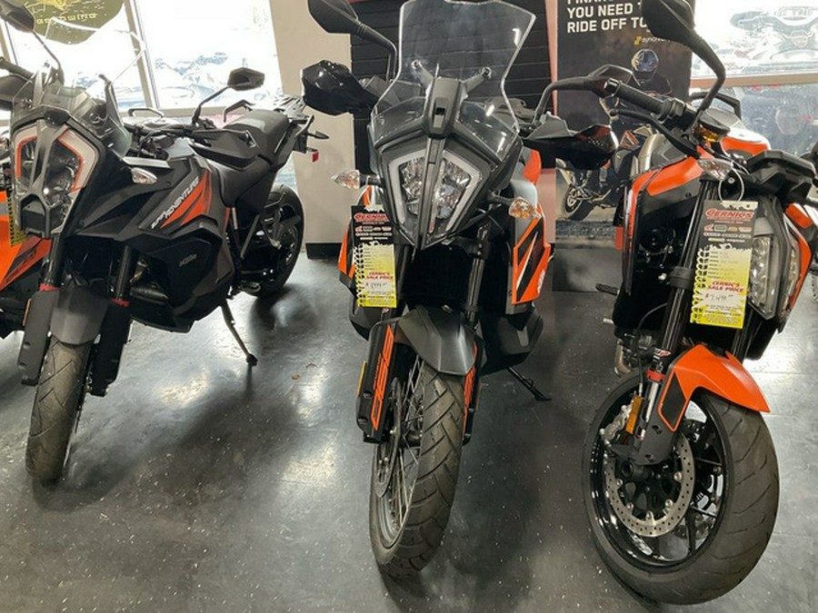 2021 KTM Adventure 890