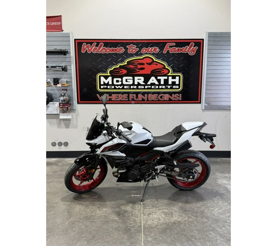 2026 Kawasaki Z500 SE ABS