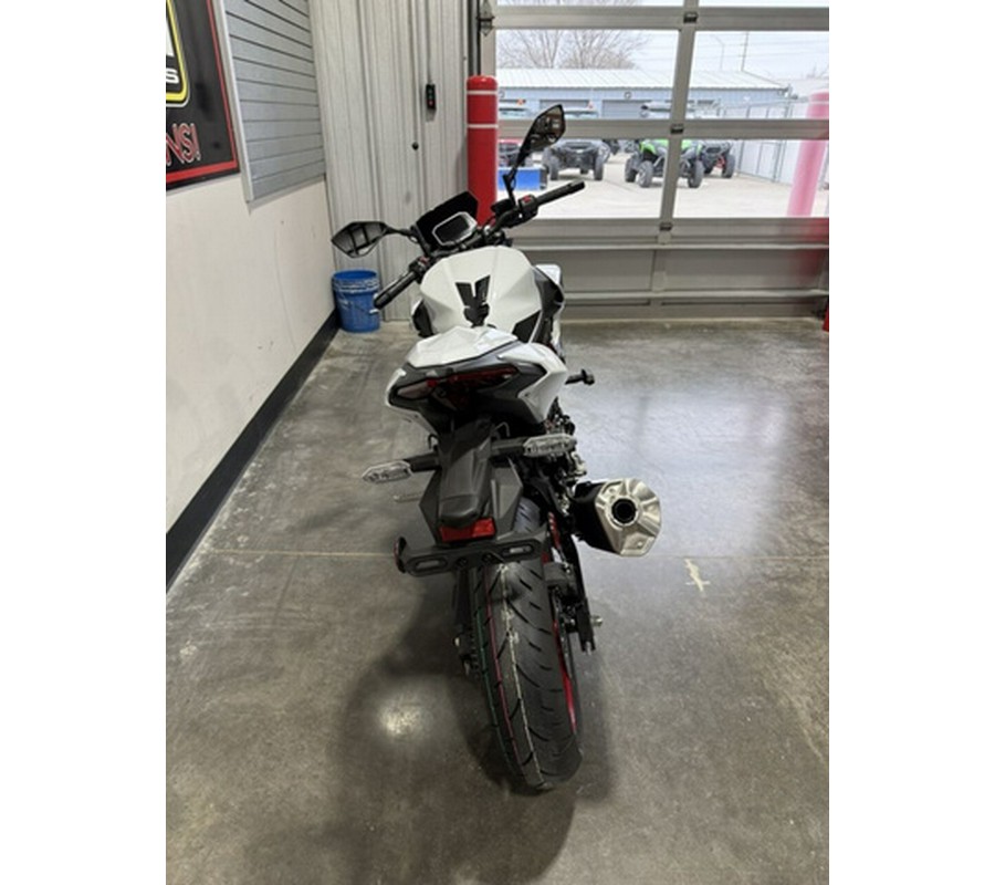 2026 Kawasaki Z500 SE ABS