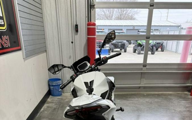 2026 Kawasaki Z500 SE ABS