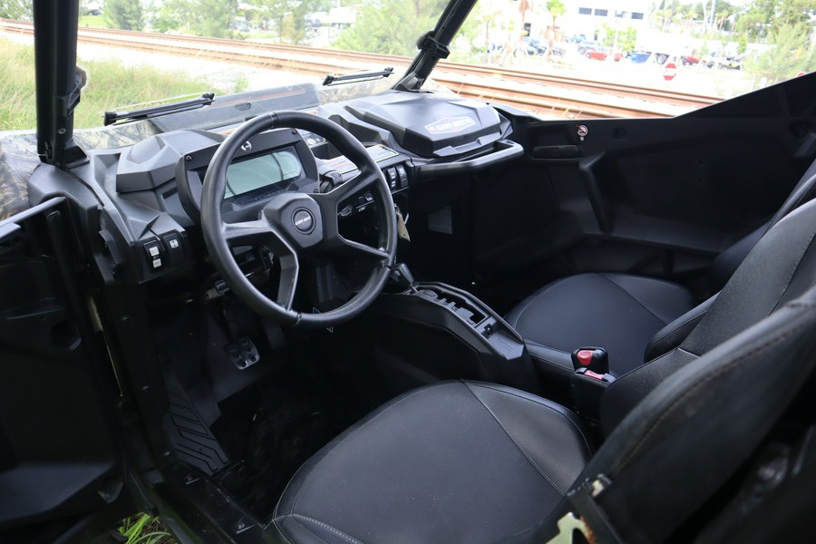 2023 Can-Am Commander X MR