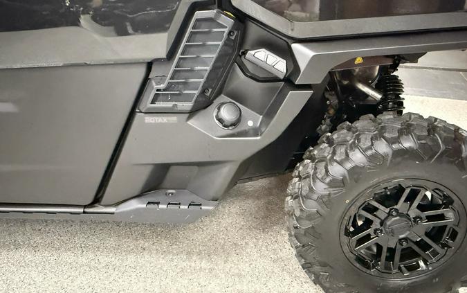 2026 Can-Am Defender MAX Lone Star CAB HD11