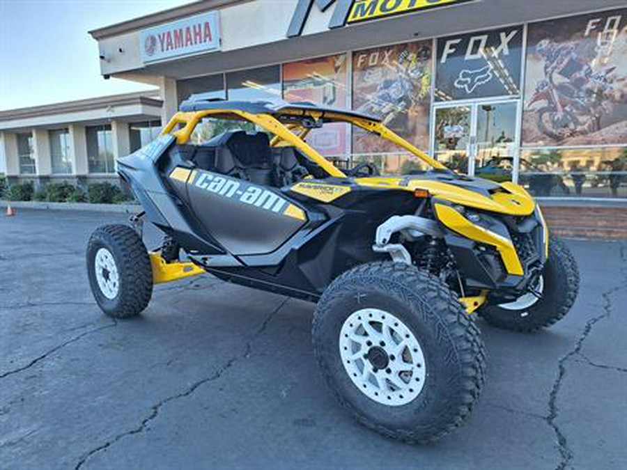 2024 Can-Am Maverick R X RS with Smart-Shox 999T DCT