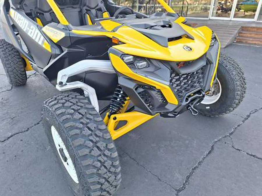 2024 Can-Am Maverick R X RS with Smart-Shox 999T DCT