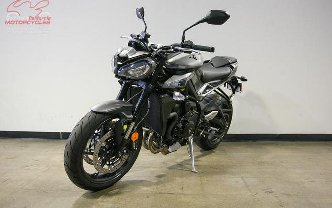 2024 Triumph Street Triple 765 R Silver Ice