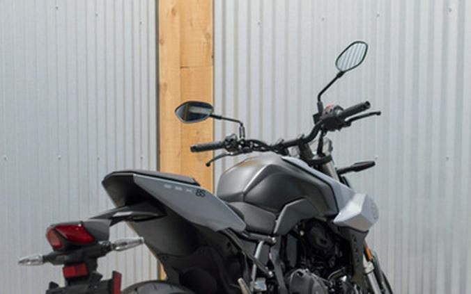 2024 Suzuki GSX 8S