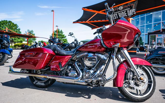 2016 Harley-Davidson Road Glide Special VELOCITY RED W/PINSTRIPE