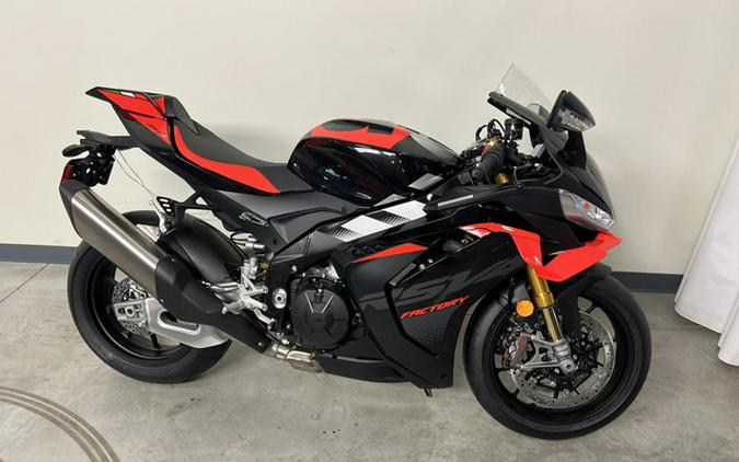 2026 Aprilia Tuono V4 Factory 1100