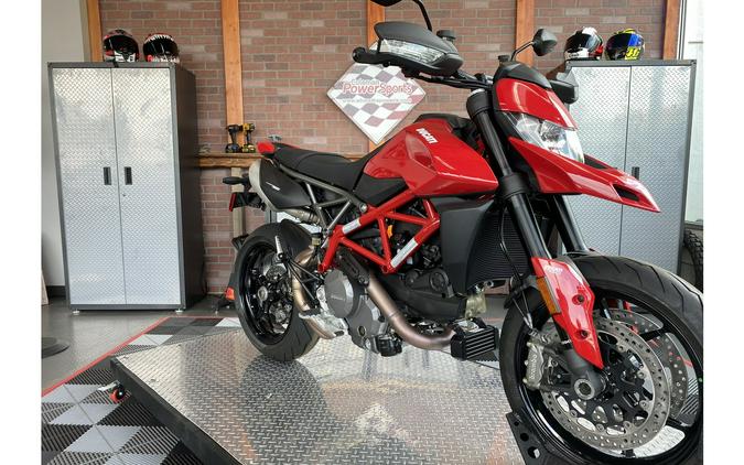 2023 Ducati Hypermotard 950 - Demo