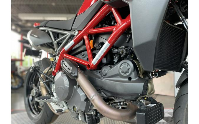 2023 Ducati Hypermotard 950 - Demo