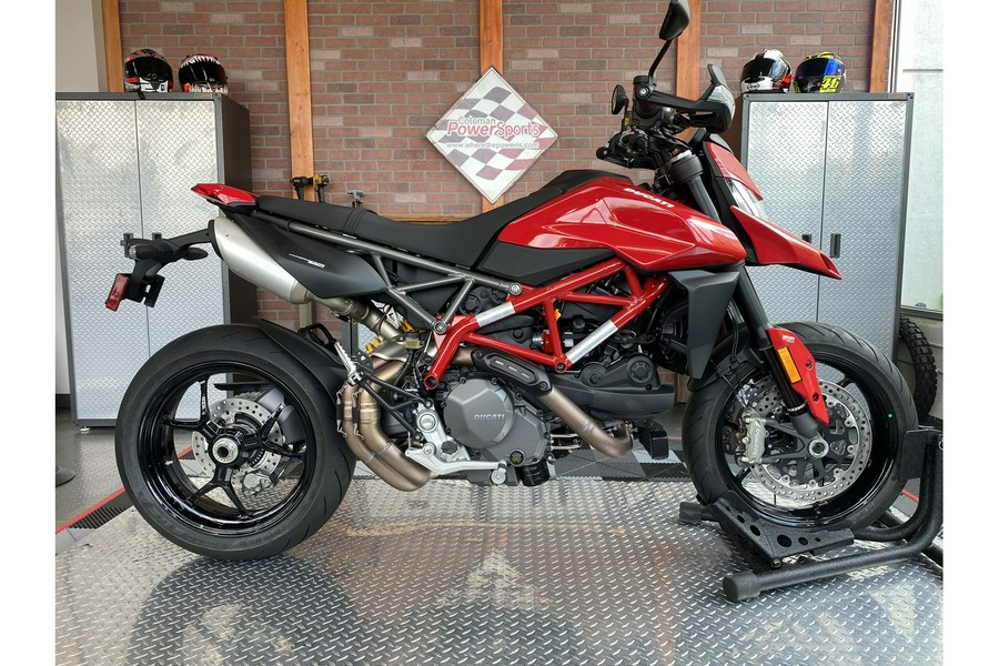 2023 Ducati Hypermotard 950 - Demo