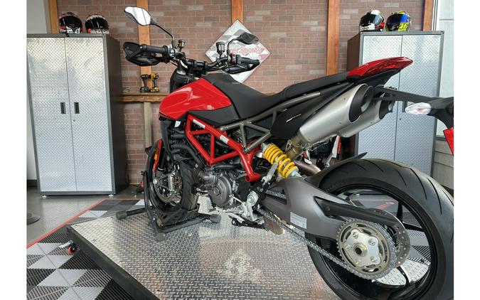 2023 Ducati Hypermotard 950 - Demo