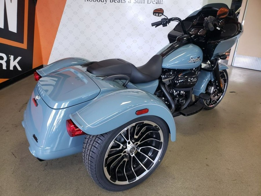 2024 Harley-Davidson® FLTRT - Road Glide® 3