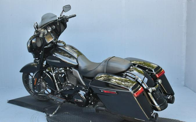 2018 Harley-Davidson Street Glide Special