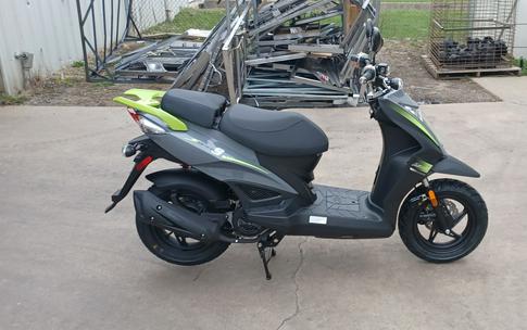 2022 KYMCO Super 8 150X