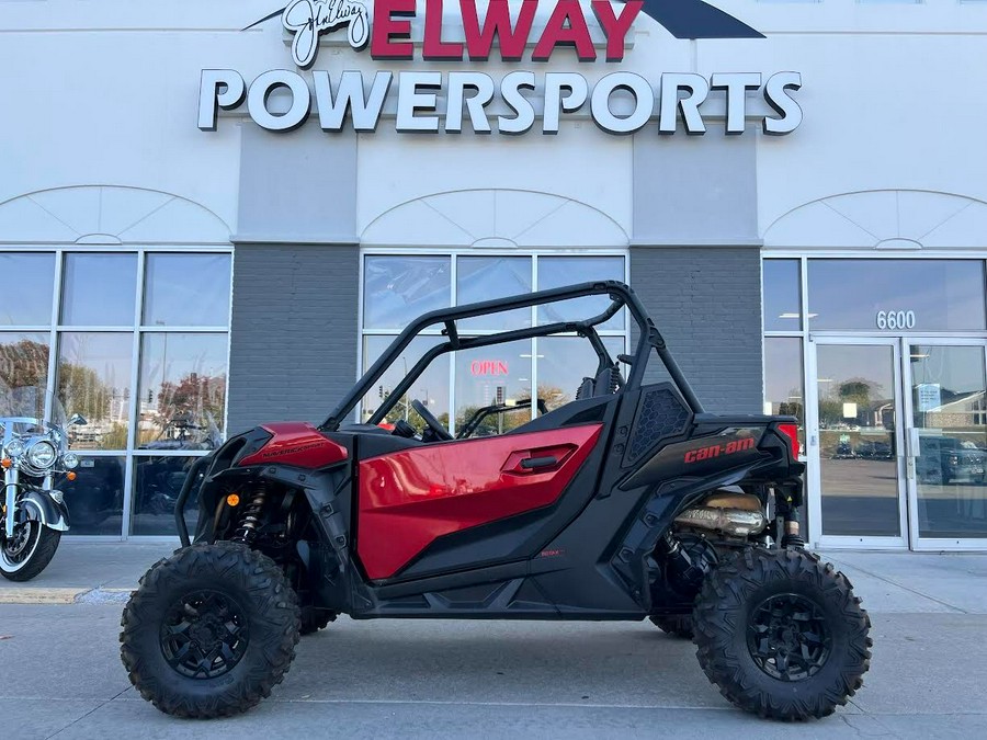 2024 Can-Am Maverick Sport DPS