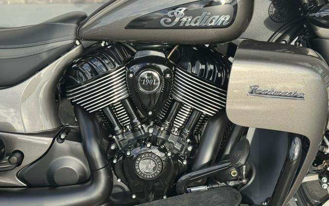 2025 Indian Motorcycle Roadmaster® Dark Horse® with PowerBand Audio Package