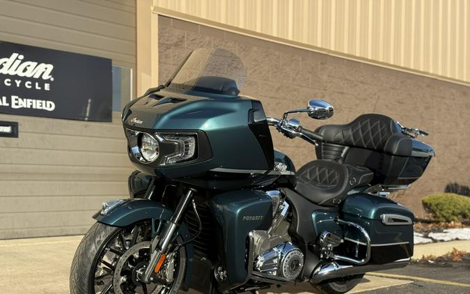 2026 Indian Pursuit® Limited® with 112